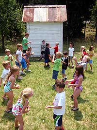 Water Balloon Toss